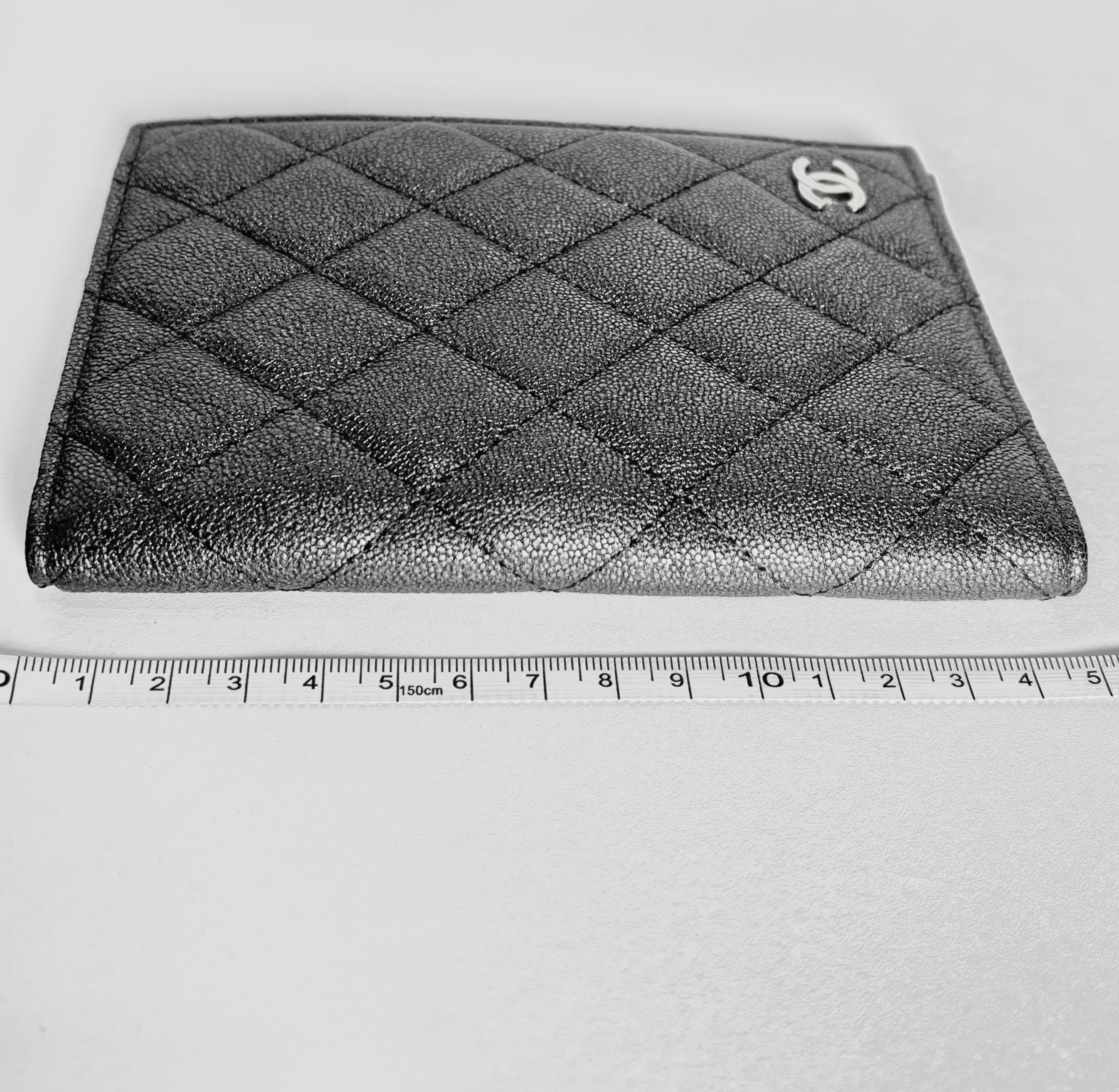 Chanel Iridescent Passport Card Holder in Black Holo27