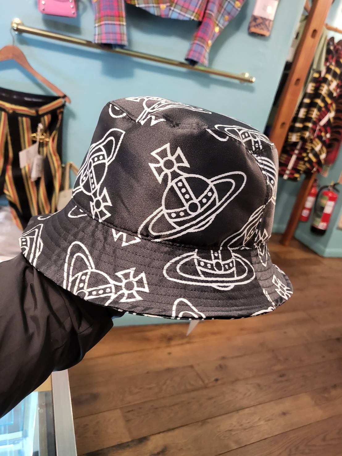 帽子 Vivienne Westwood RANDOM LINE ORB BUCKET Orb Raffia Bucket